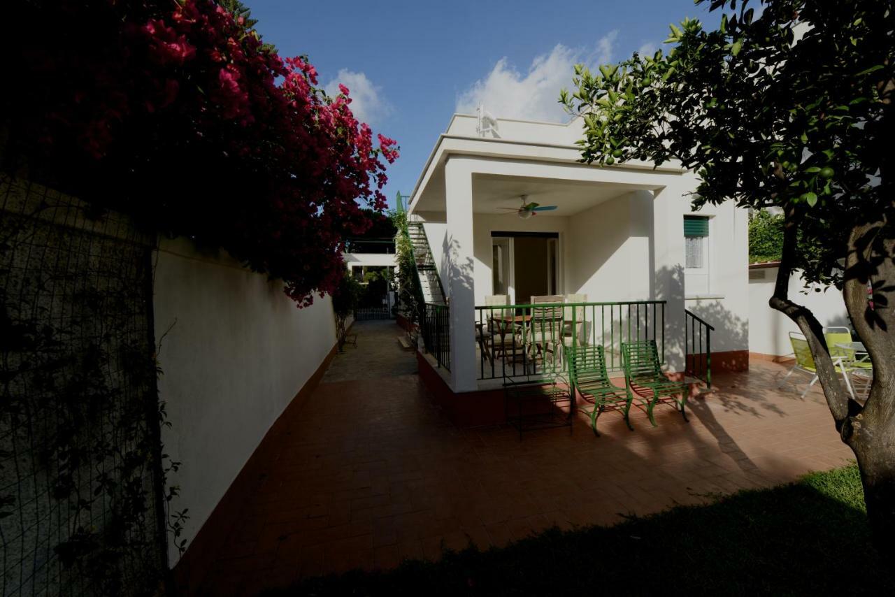 Villino Armida Villa Мондело Екстериор снимка
